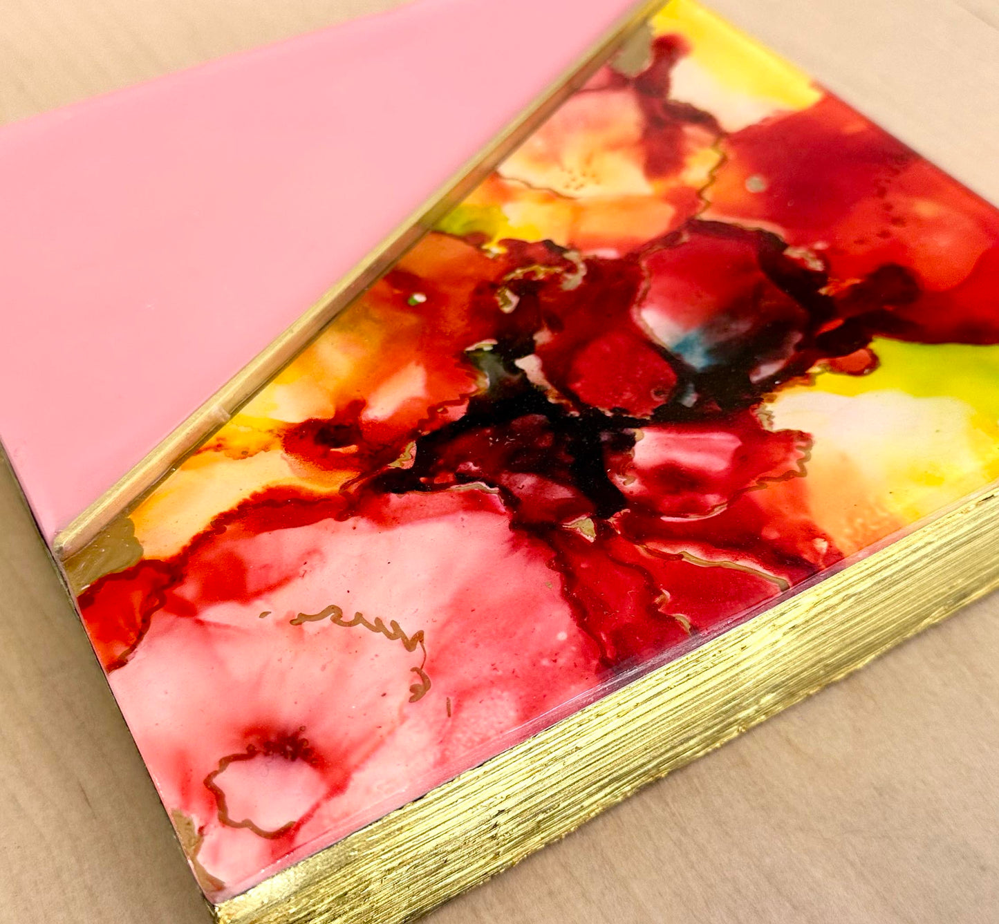 Pink Bouquet And Strawberry Cream (10X20X2)